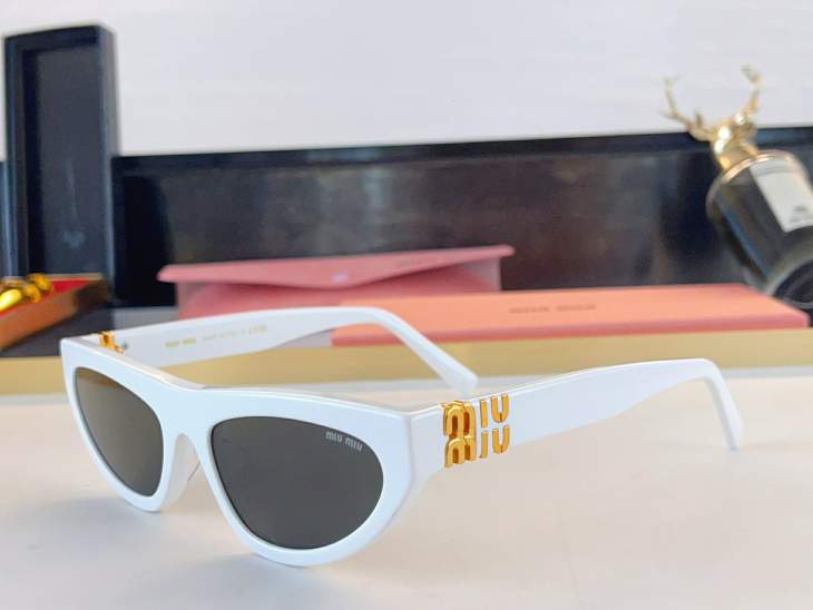 Picture of Miu Miu Sunglasses _SKUfw80914952fw
